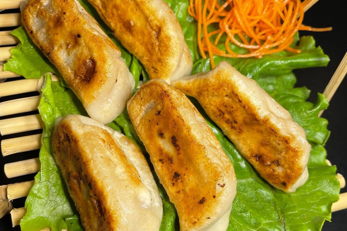 Pan fried pork dumpling 5pcs