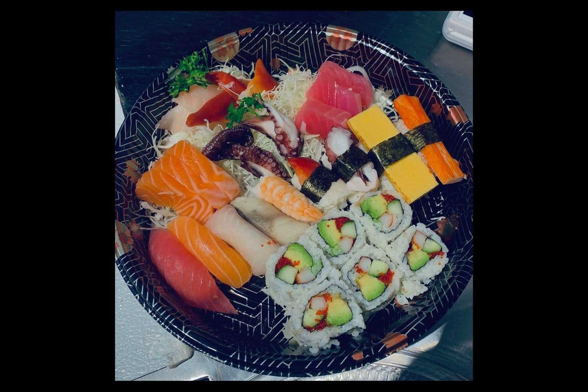 3. Sushi Jet Moriawase