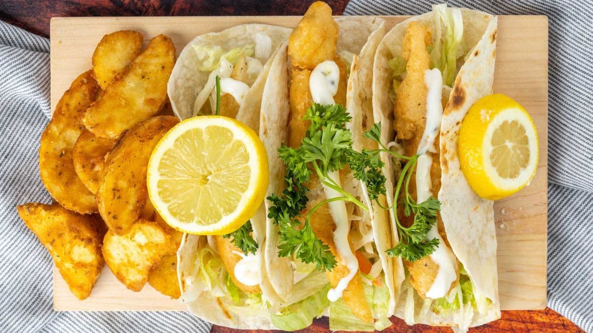 Fish Tacos (3 pcs)