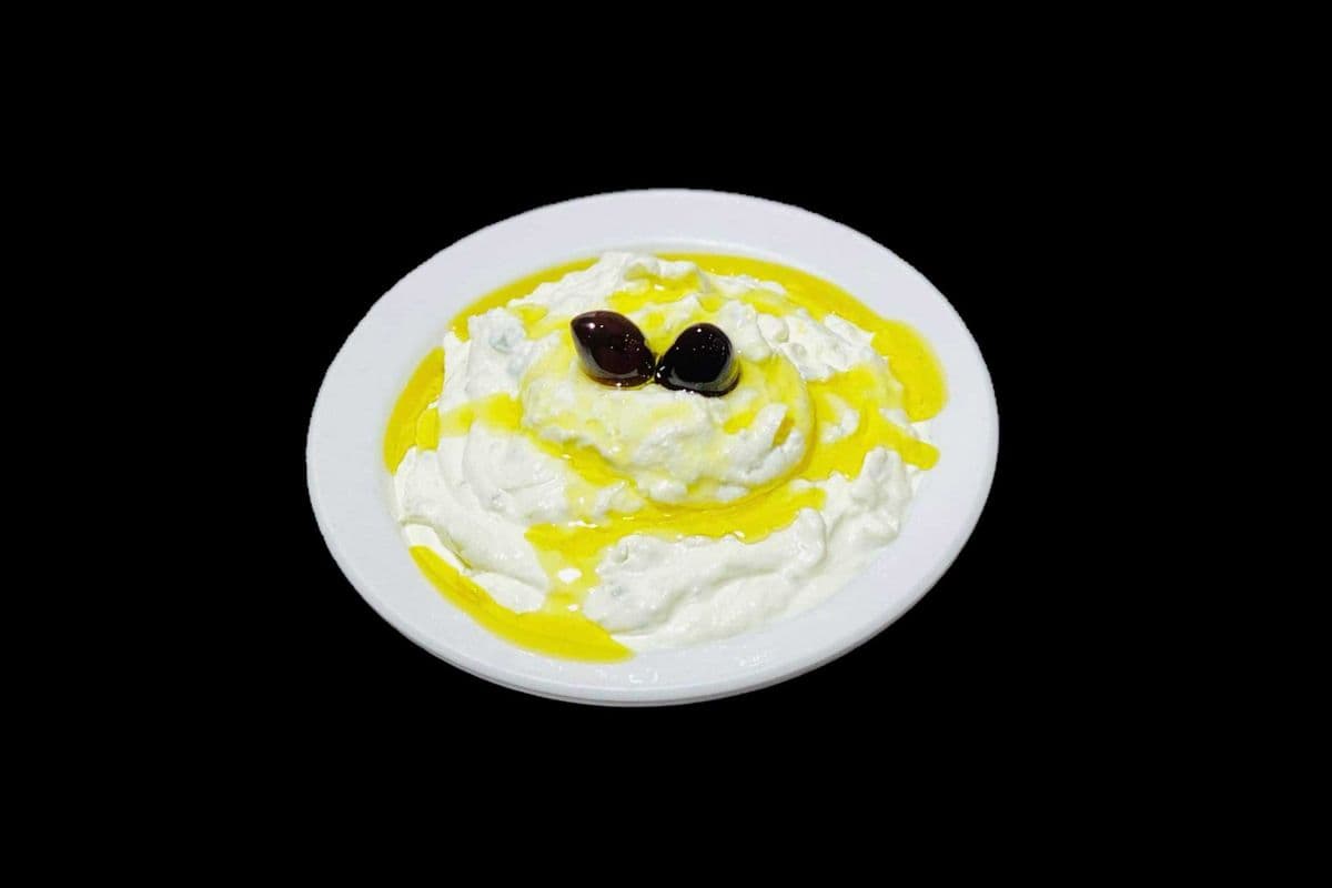 Tzatziki with Pita Bread