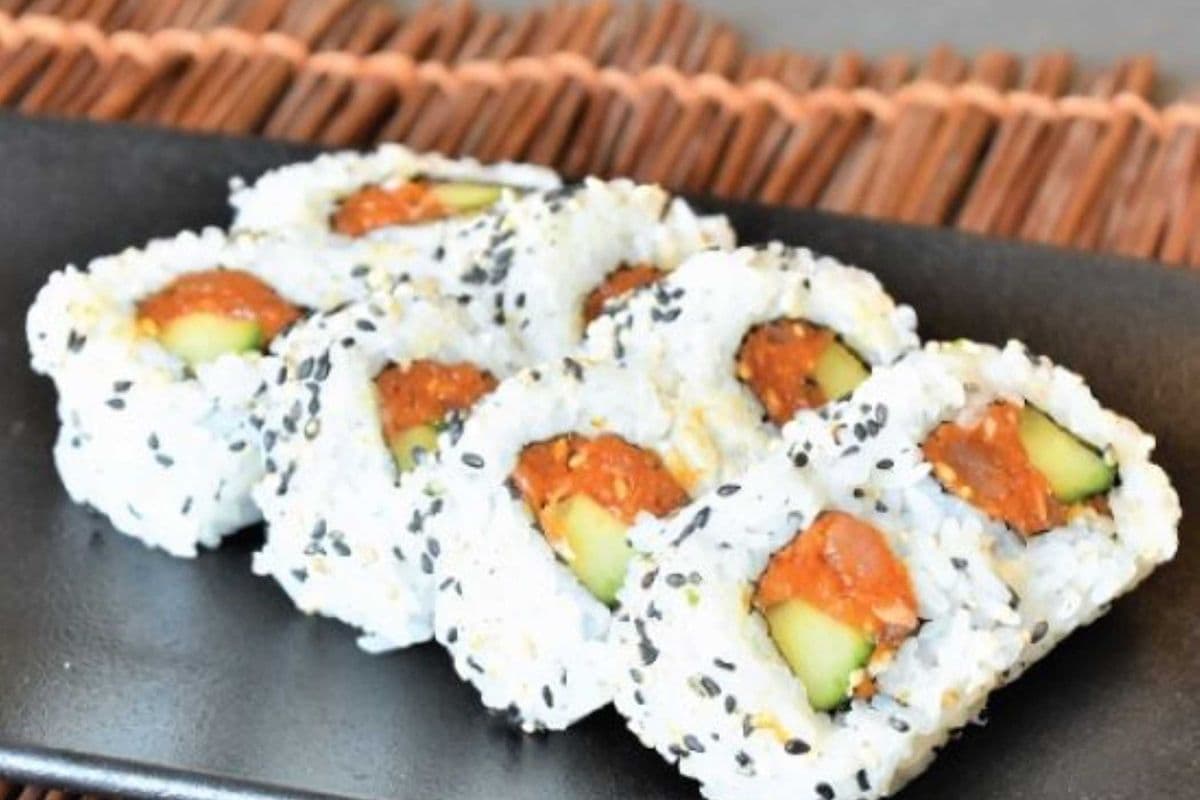 Spicy Tuna Roll Sesame
