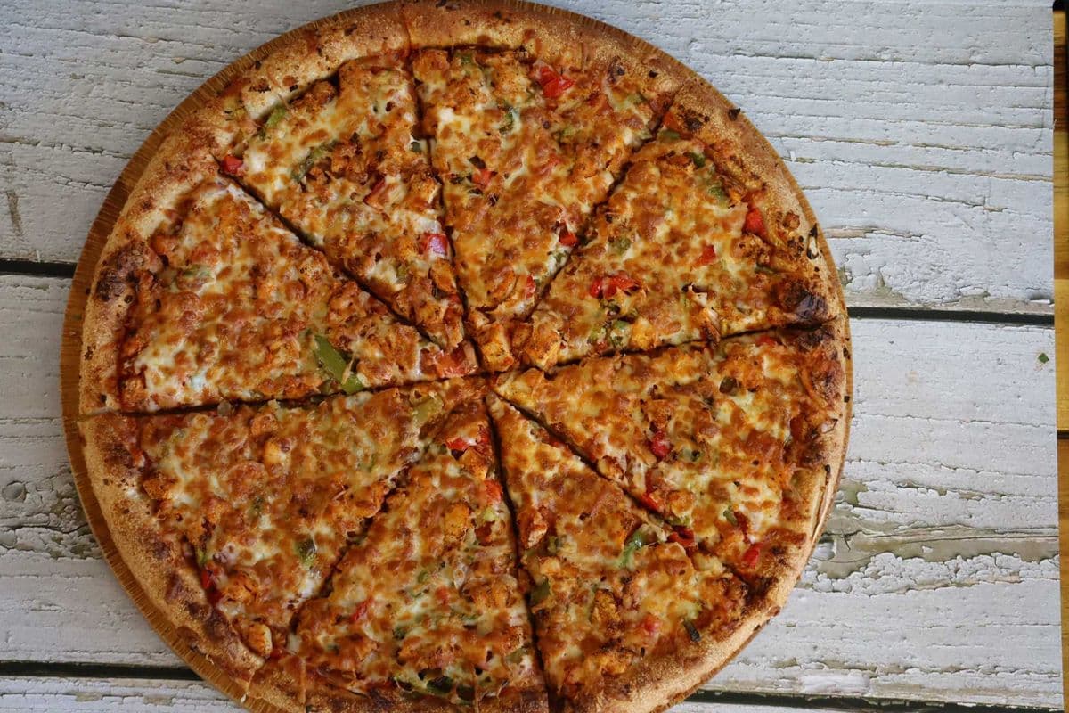 Large Peri-Peri Chicken Pizza