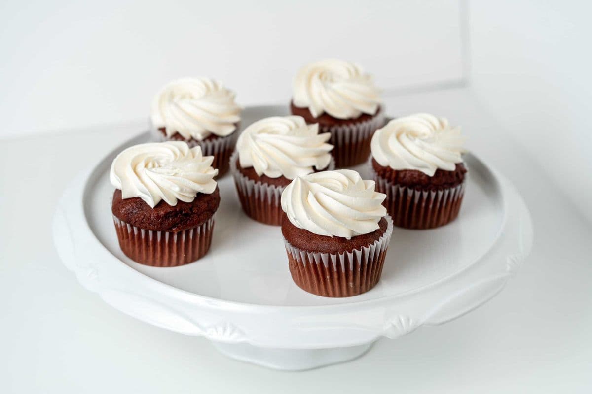 Cupcakes velours rouge (Paquet de 6) / Red Velvet Cupcakes (Pack of 6)