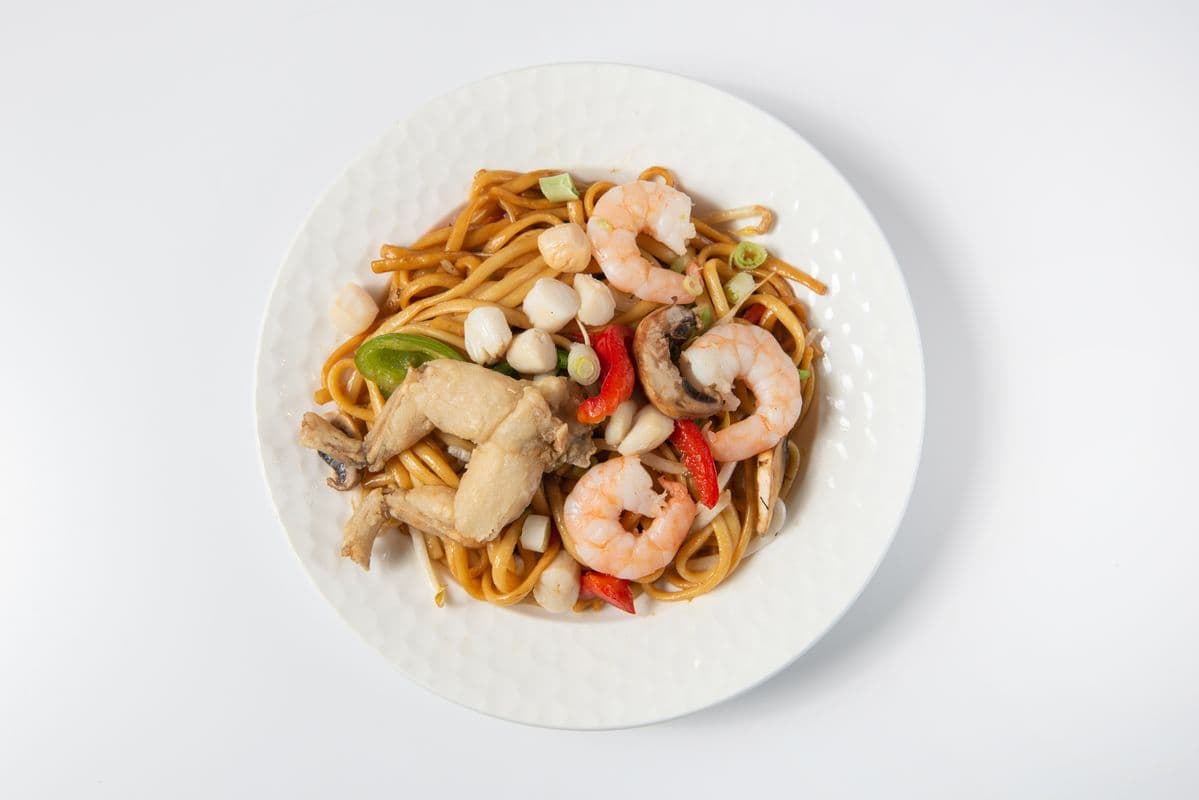 Spaghetti chinois au fruit mer
