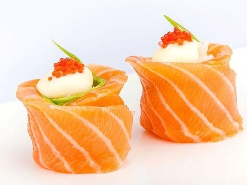 Salmon Rose (2 pcs)