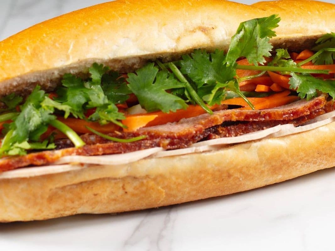 18-BANH MI SPECIAL