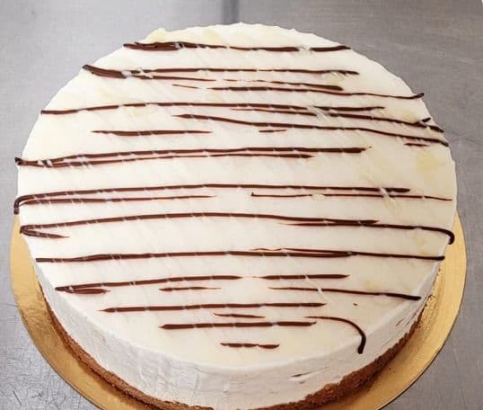 Pineapple eggless whole cake