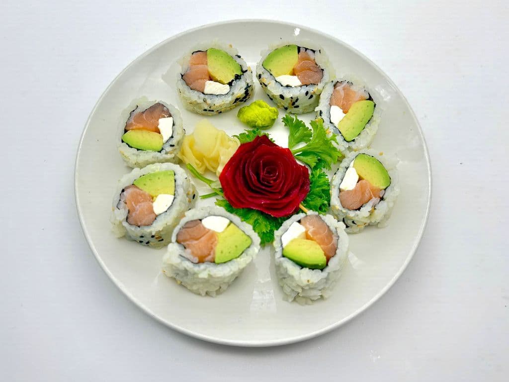 88. AVOCAT, SAUMON ET FROMAGE À LA CRÈME / AVOCADO, SALMON & CREAME CHEESE