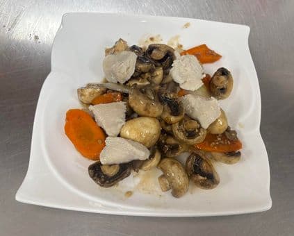 Chicken with Mushroom / 蘑菇鸡肉