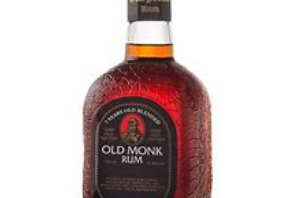 Old Monk 7 years (1 x 750ml)