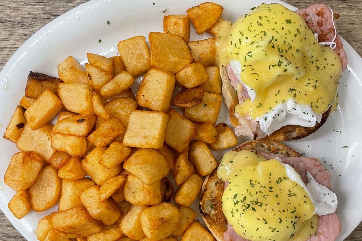 Eggs Benny