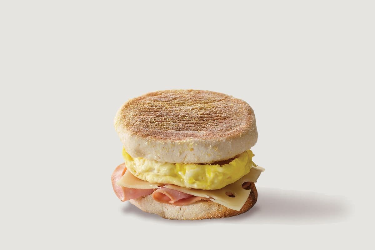 Sandwich au jambon, fromage et oeuf / Egg, Cheese, and Ham Sandwich