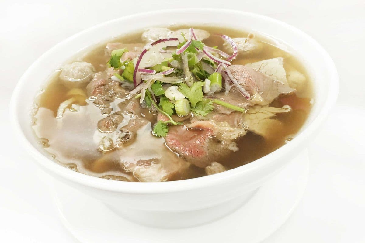 S4. Rare Beef and Beef Ball Pho