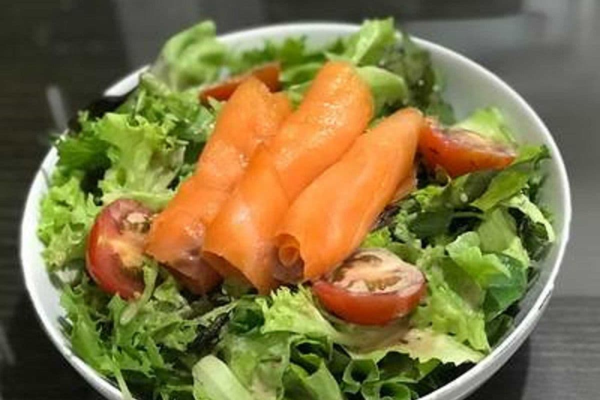 Smoked Salmon Salad