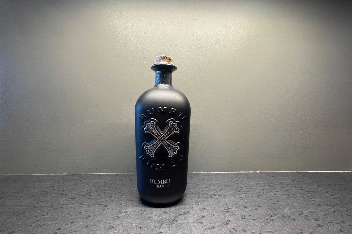 Bumbu XO Rum 750ML Bottle (1 x 750ml)
