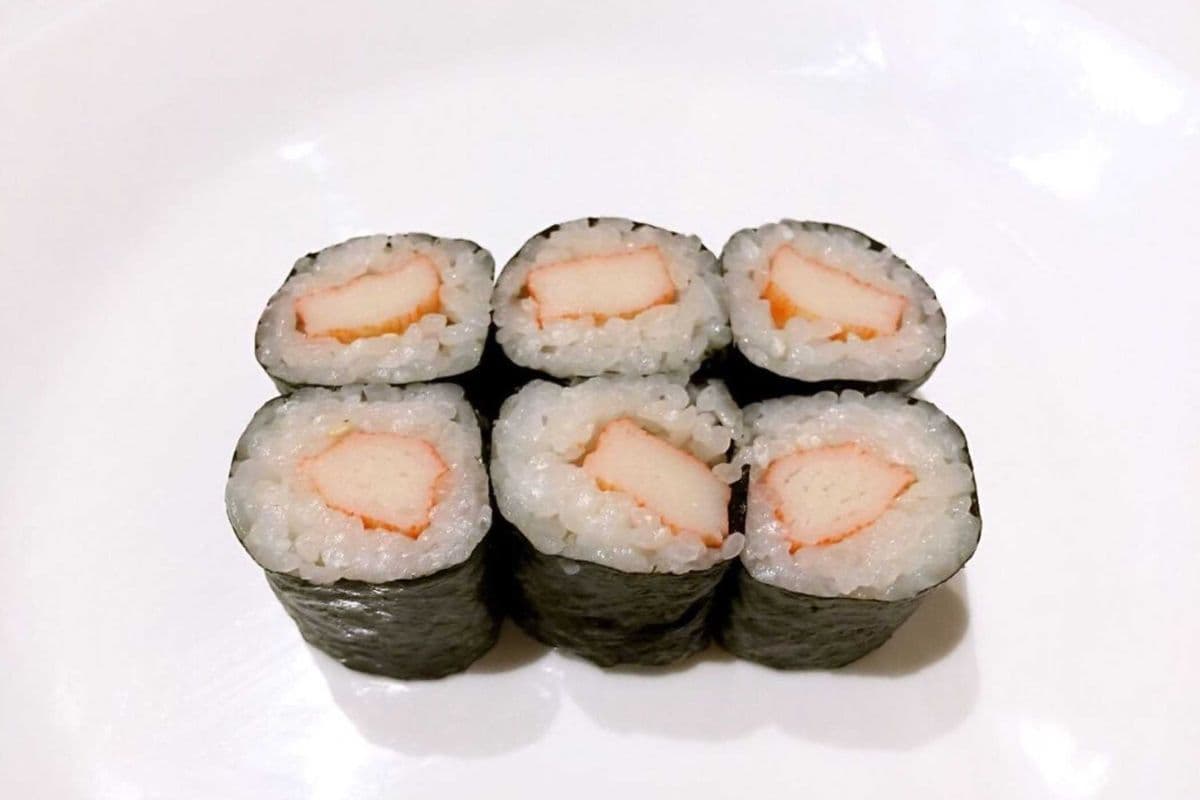 C35. Crabmeat Roll (6 pcs)