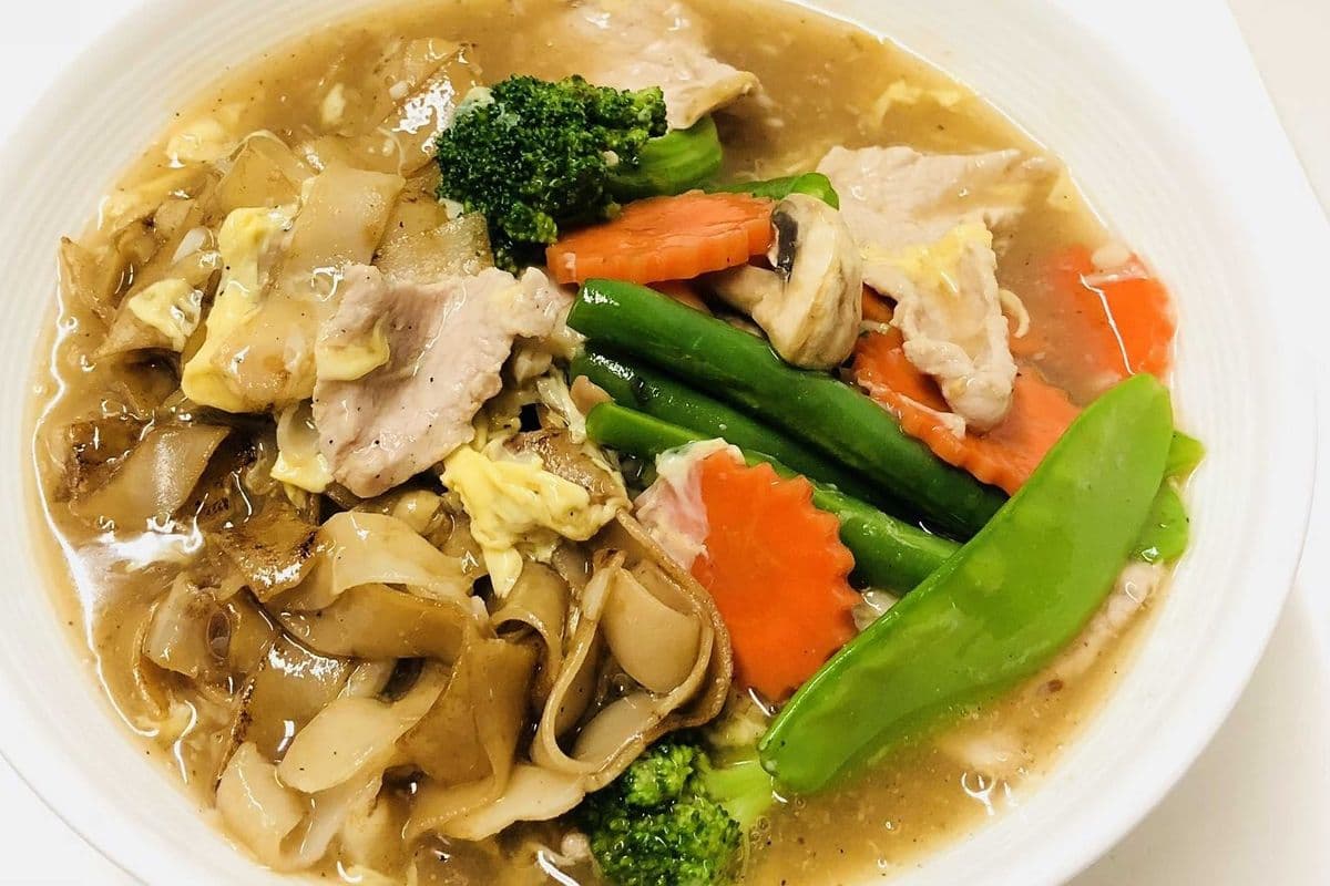 72. Lad Na Noodles