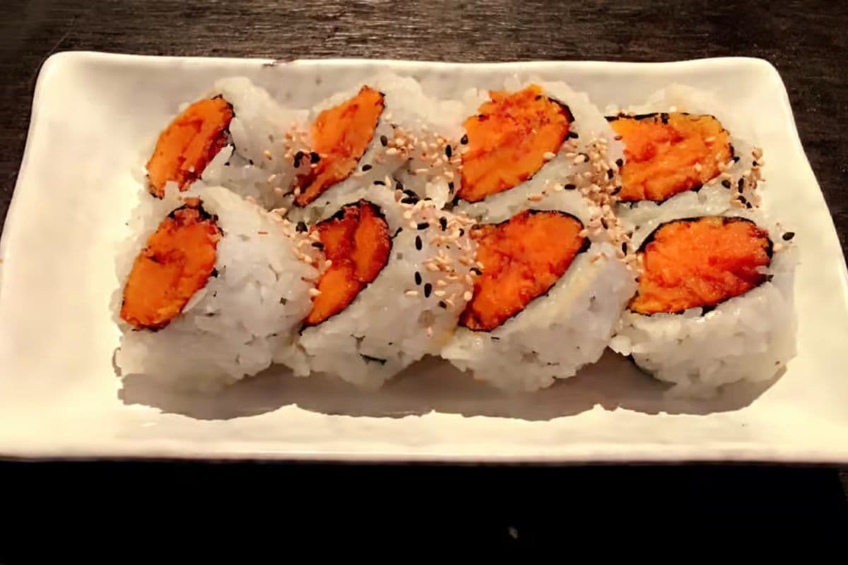 127. Yam Roll (8 pcs)