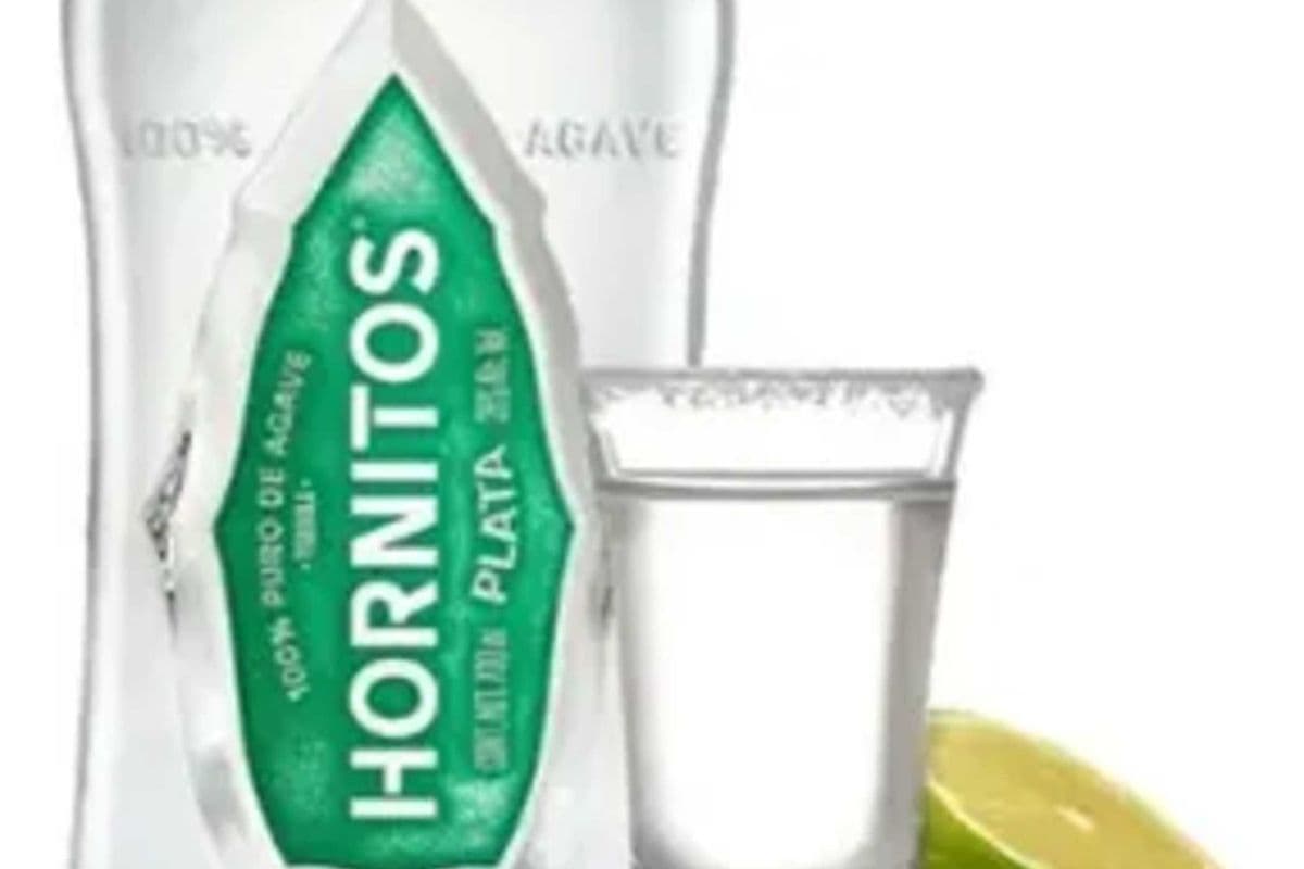 Hornitos Plata Tequila 750ml (40% ABV) – Premium 100% Blue Agave Silver Tequila (1 x 750ml)