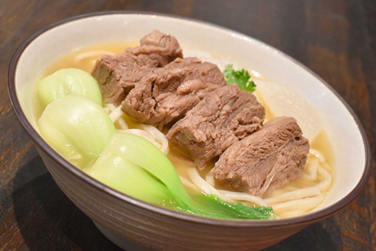 Beef Brisket Noodle Soup 清燉牛腩麵