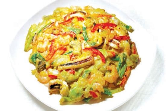Haemulpajeon (Seafood Pancakes) 해물파전