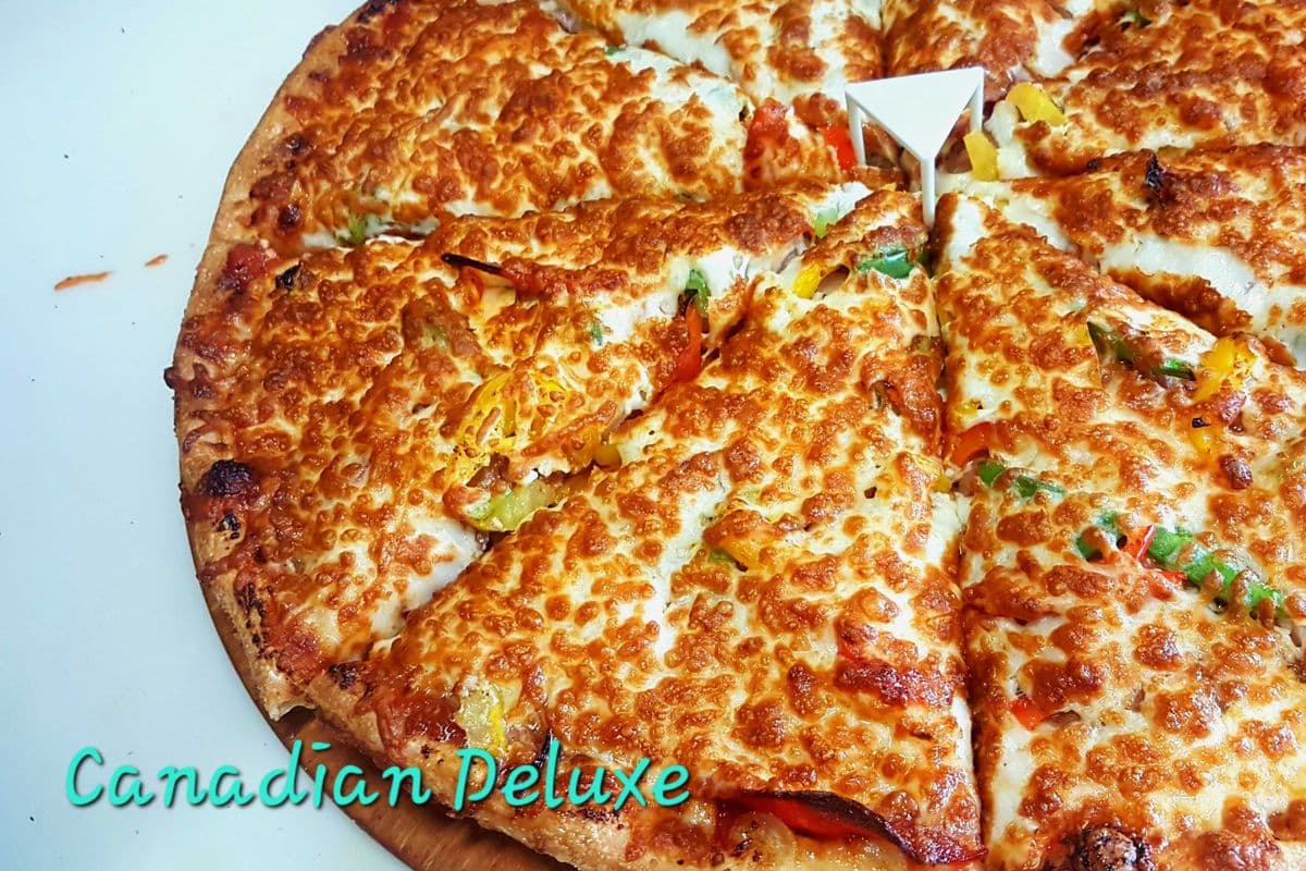 10" Canadian Deluxe Pizza