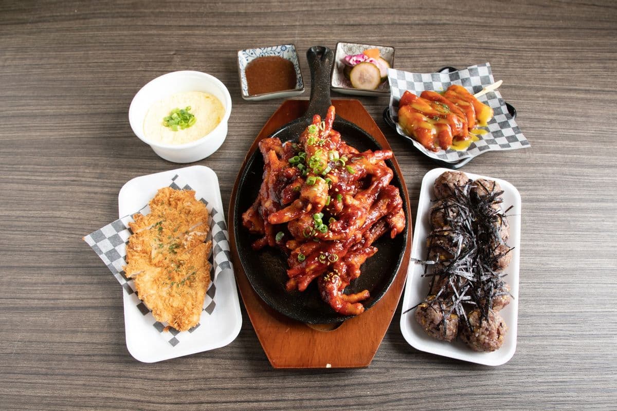 Spicy chicken feet