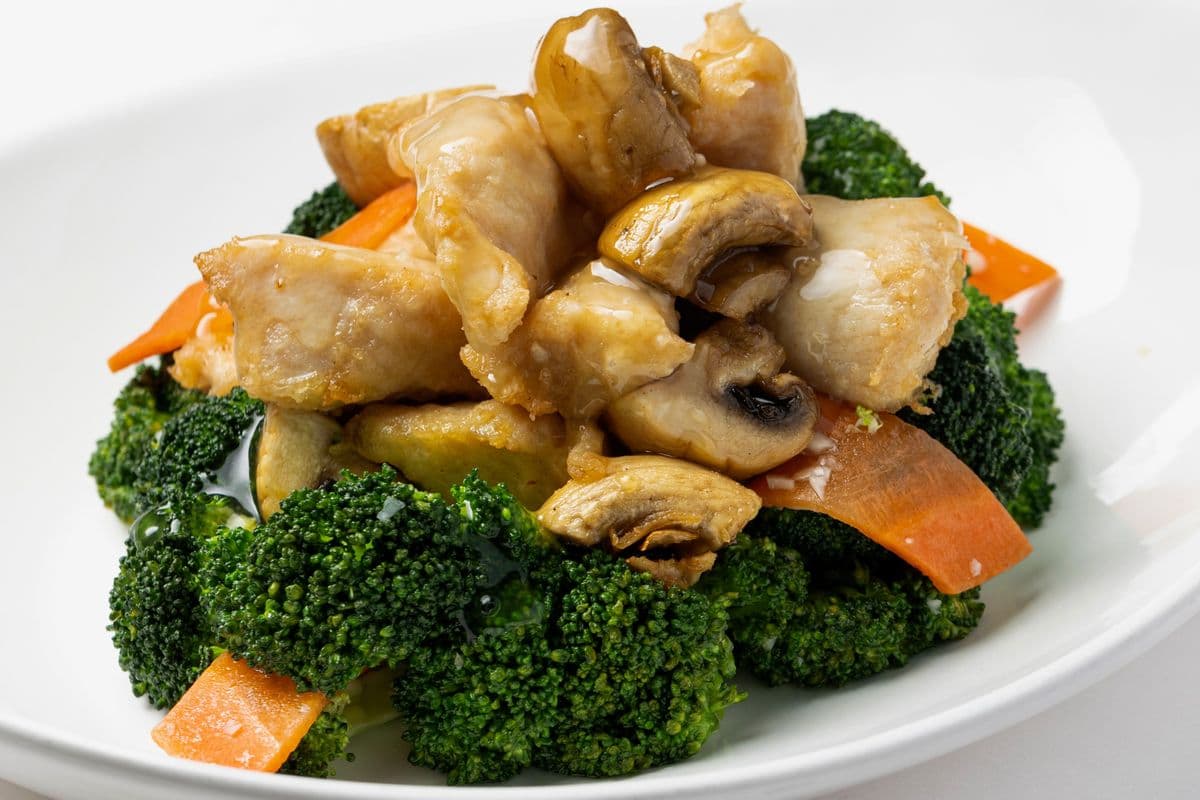 304. Chicken Sauteed with Broccoli 西蘭雞