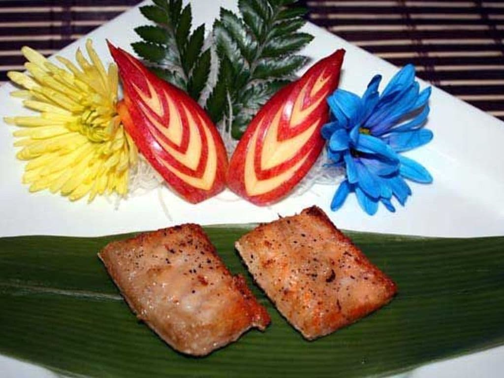 37B. Salmon Belly (6pcs)