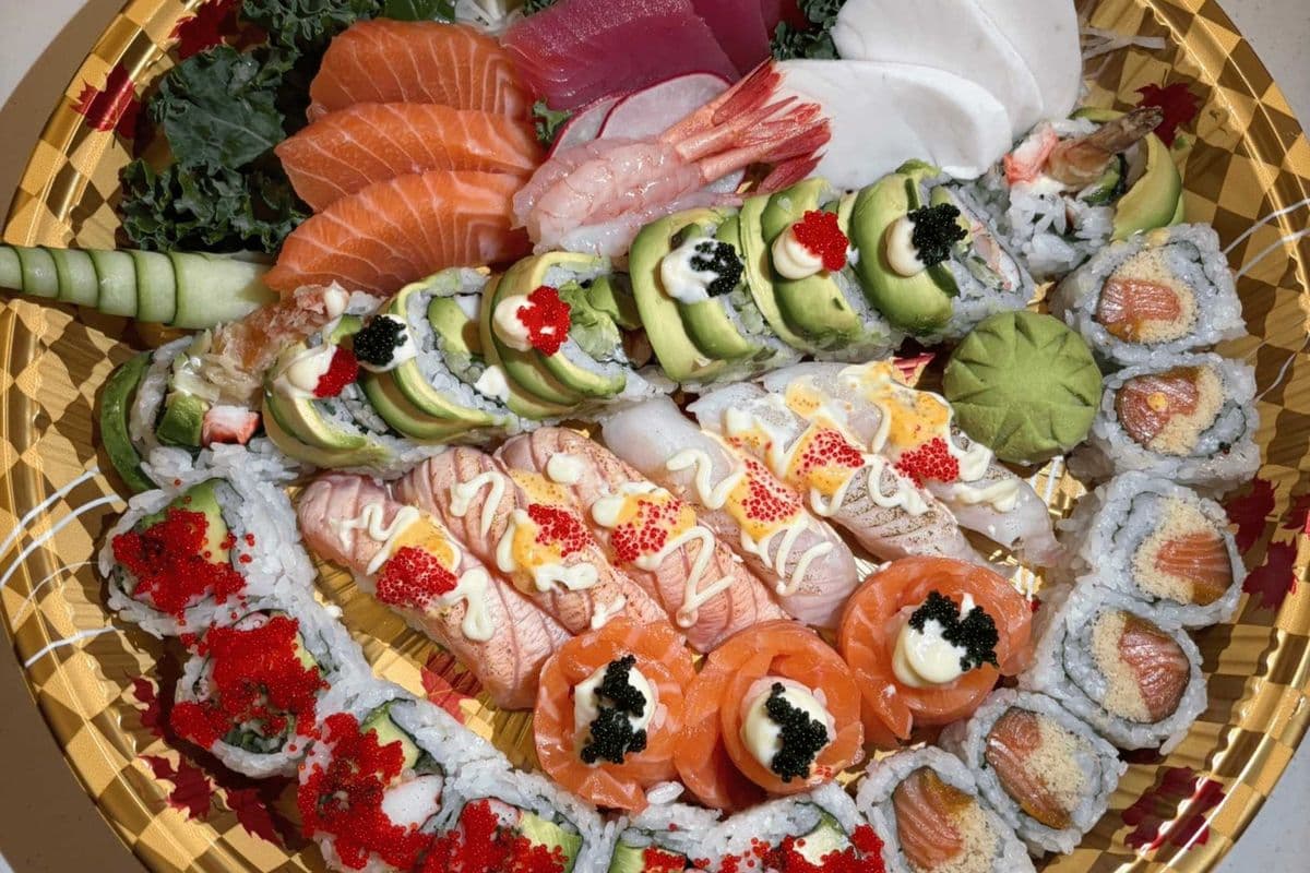 T03 Assorted Party Platter (45pcs)