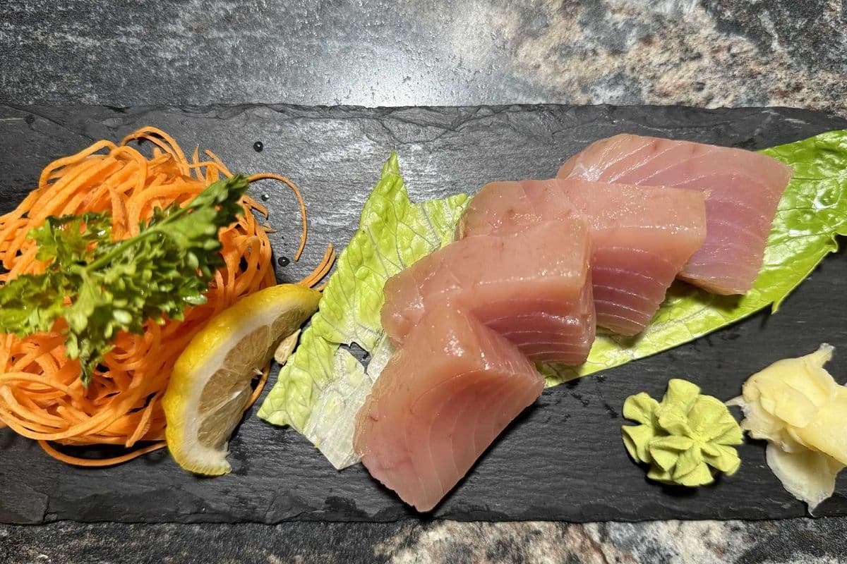 Half Tuna Sashimi(4ps)