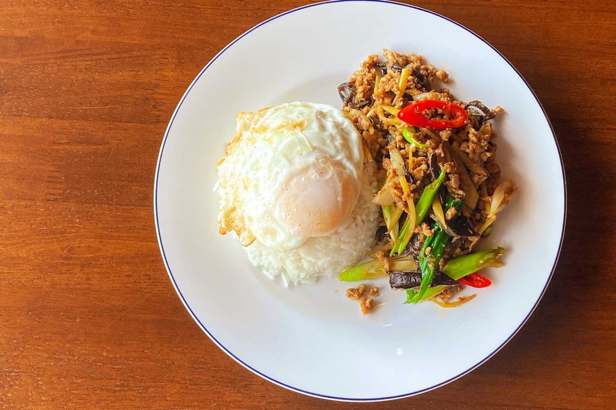Pad Khing with Fried Egg