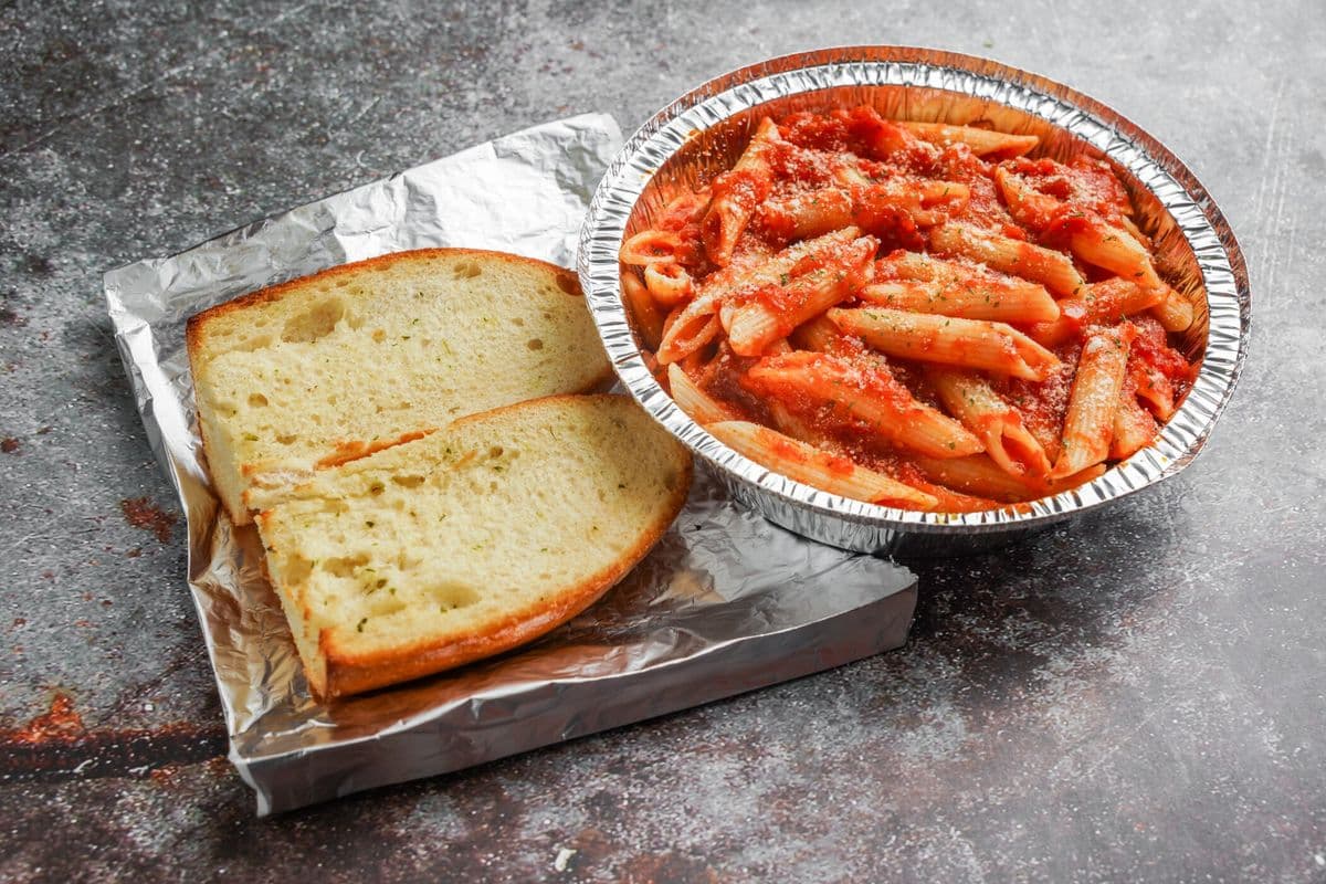 Penne with Tomato Sauce