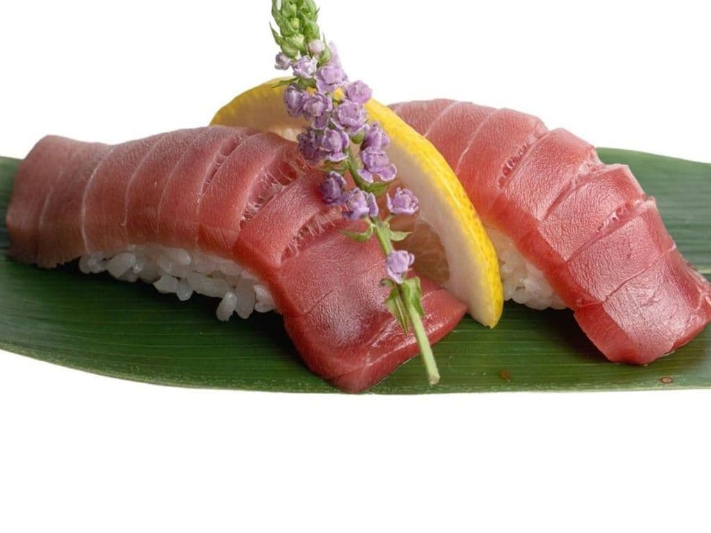 Bluefin Tuna Sushi (2 pcs)