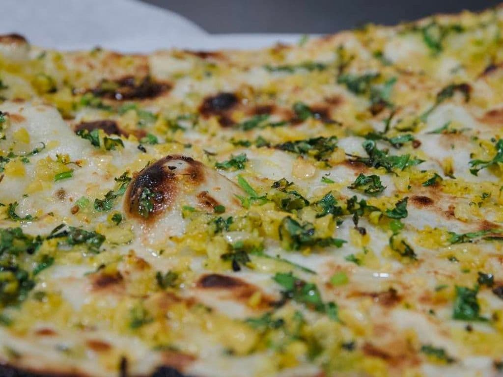Naan à l'ail / Garlic Naan