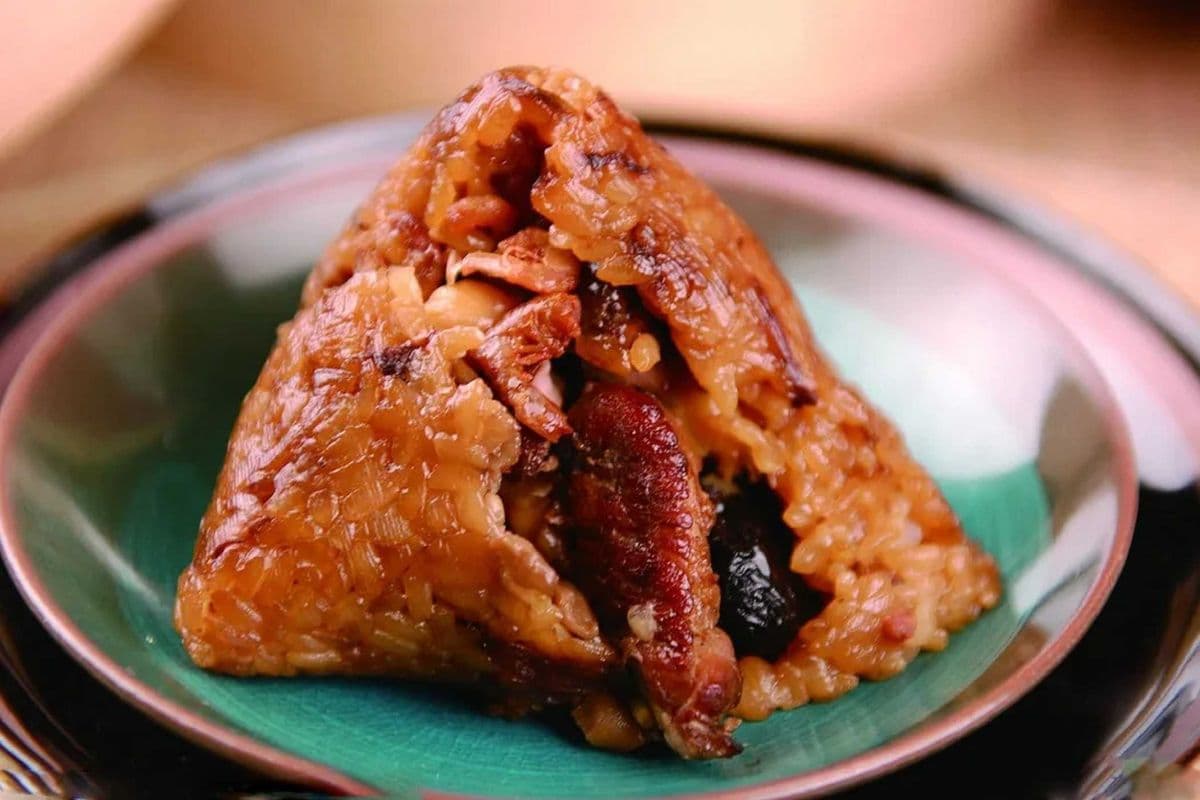 [GLUTEN FREE]Frozen Cantonese sausage and pork rice dumplings(Zongzi)