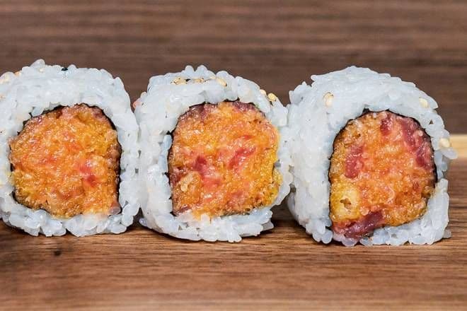Spicy Tuna Roll (6 pcs)