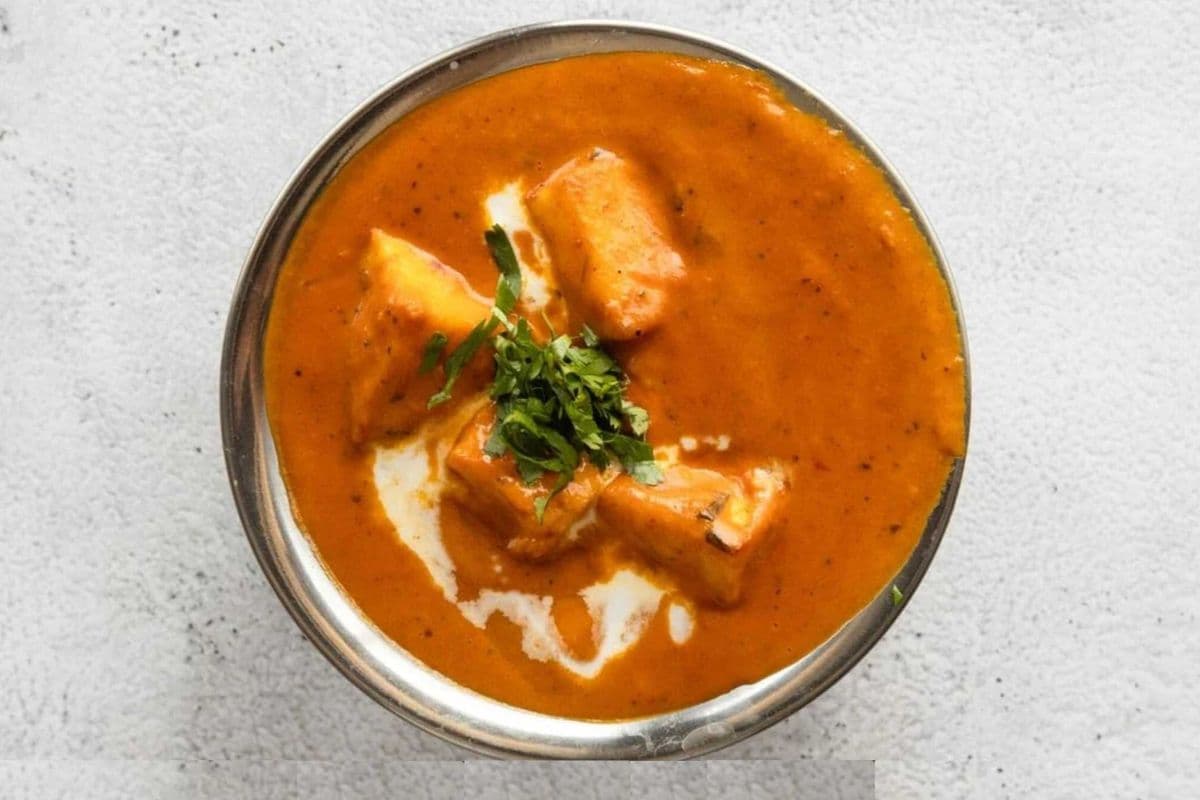 37. (B) Paneer Makhani
