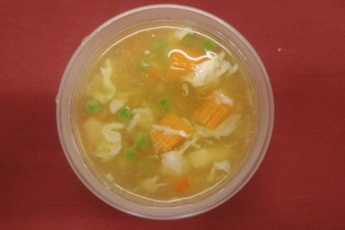 4. Soupe aux fruits de mer / Seafood Soup (12 oz.)