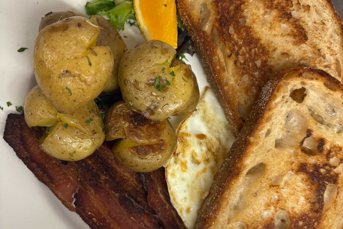 Tastee's Breakfast