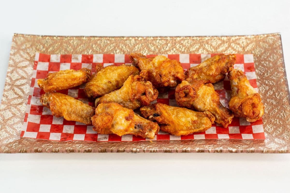 Classic Chicken Wings (10 pcs)