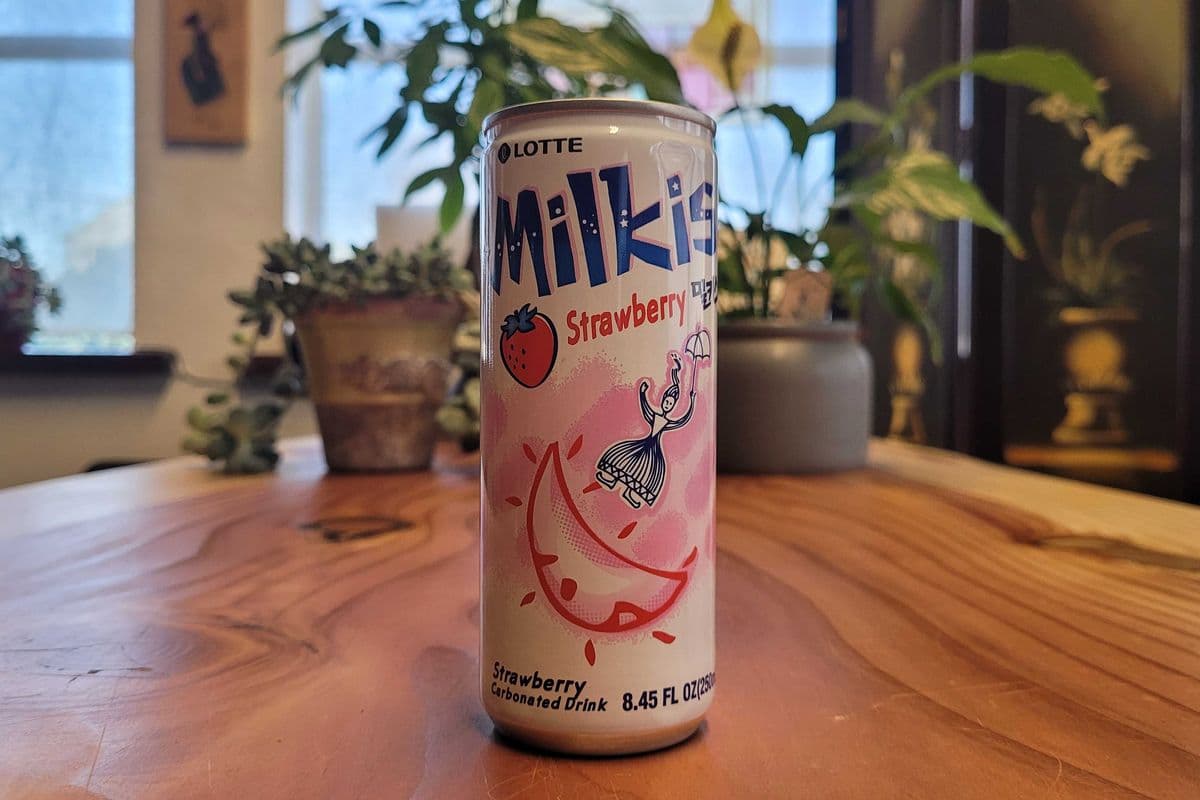 Milkis Strawberry (250 ml.)