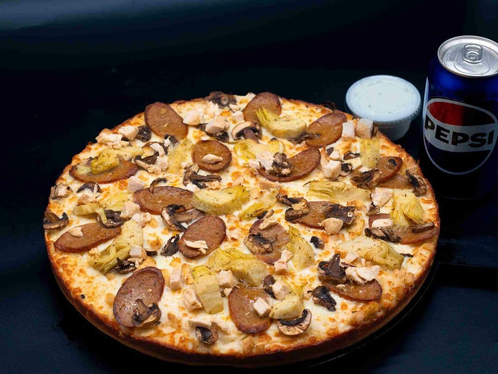 Creamy Chicken Alfredo Pizza