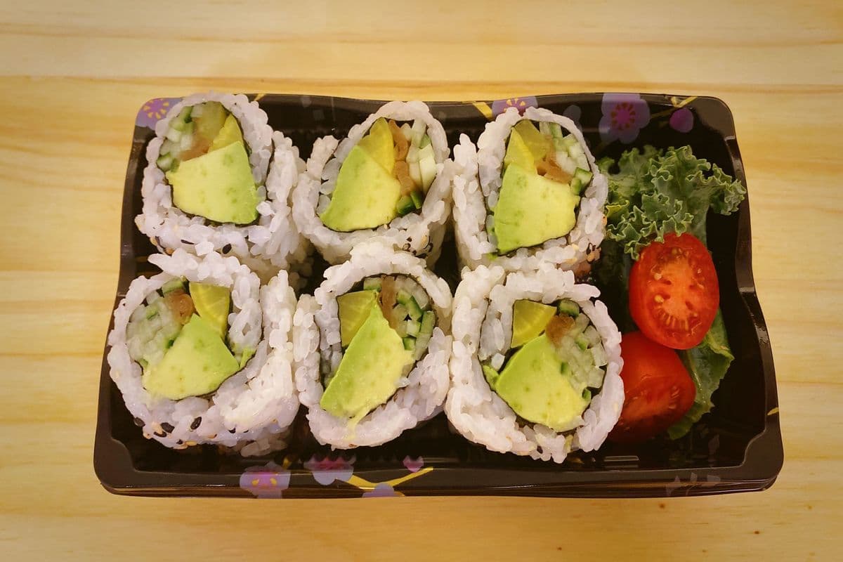 Veggie California Roll (6 pcs)