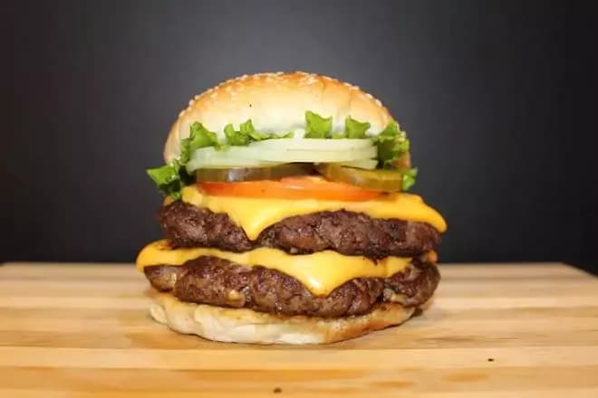 Classic Double Burger (10 oz)