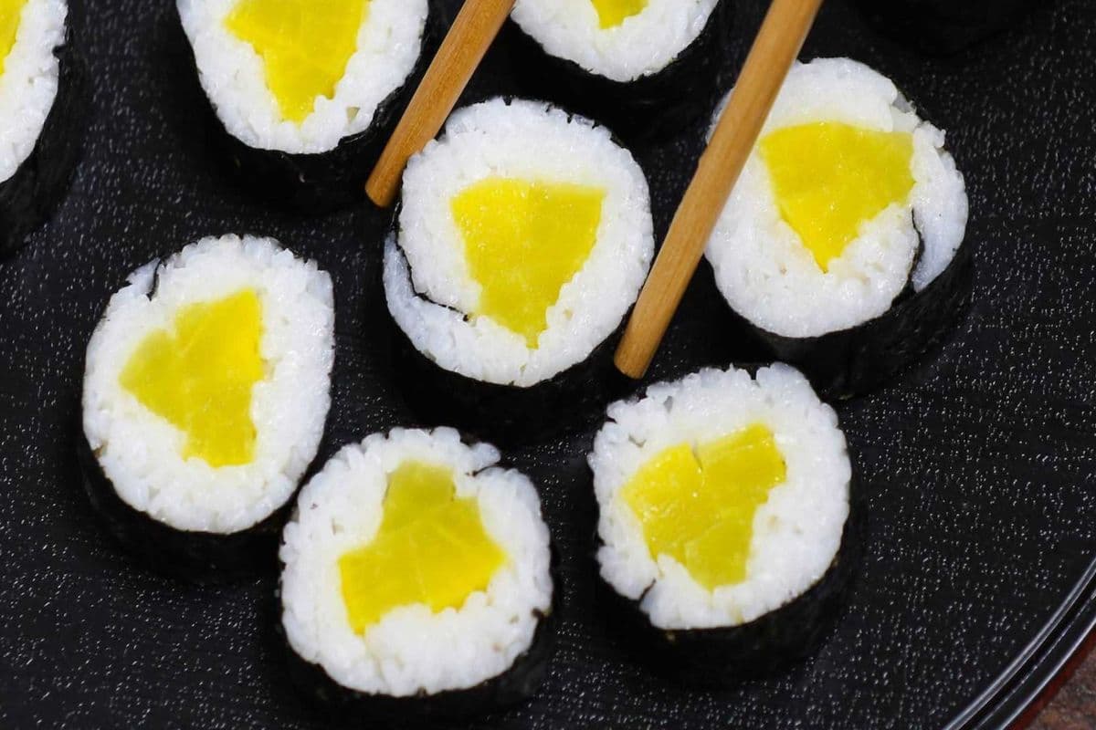 214. Pickled Radish Roll