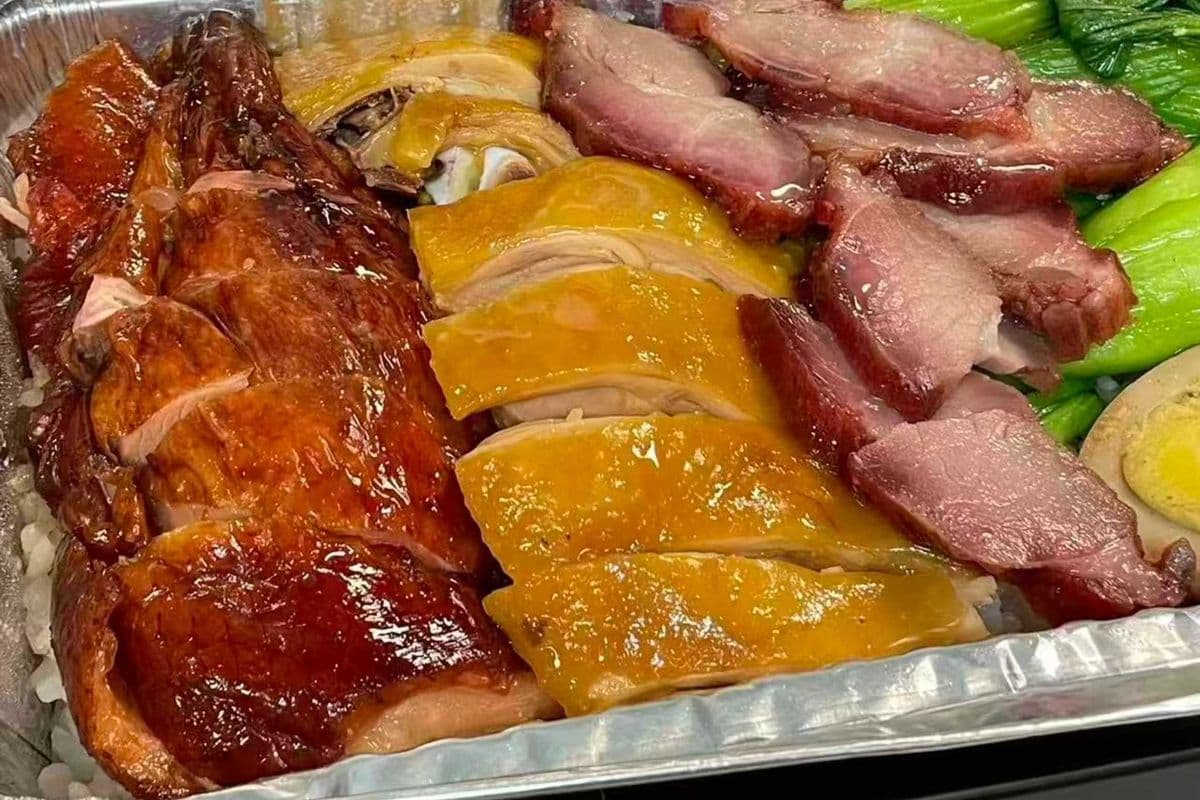 Grand Trio Rice Plate (Hainanese chicken, BBQ Pork, Roasted Duck) 大三元烧味拼饭