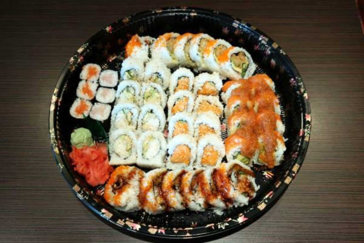 Maki Tray (For 2) (42 pcs)