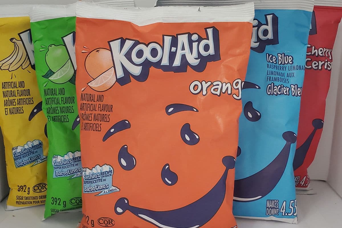 Kool-Aid Sugar Drink Mix Pouch (Assorted Flavors) 392 g