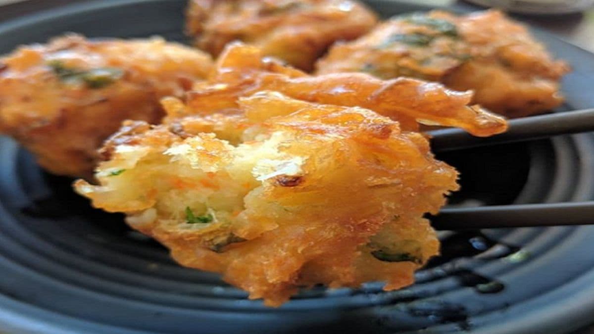 Vegetable Fritters (2 pcs)